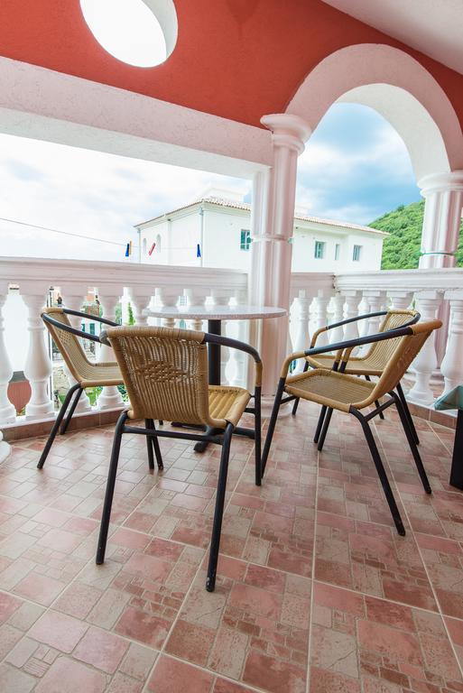Hotel Wellness & Spa Angelo Gabriel Petrovac المظهر الخارجي الصورة