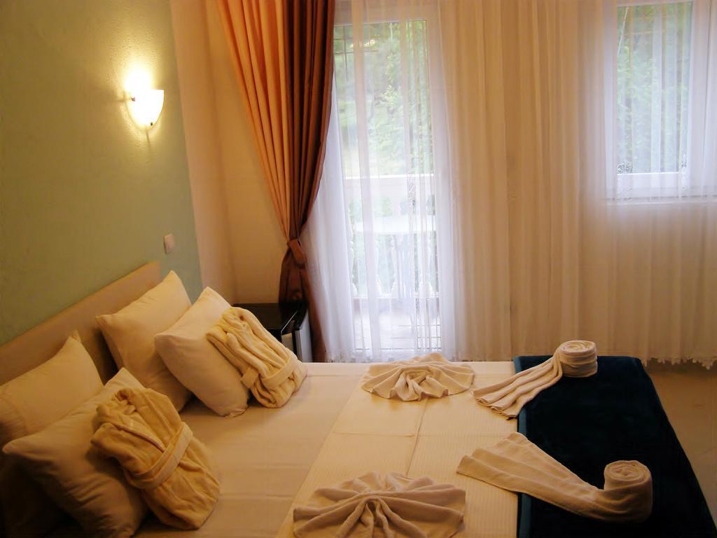 Hotel Wellness & Spa Angelo Gabriel Petrovac المظهر الخارجي الصورة