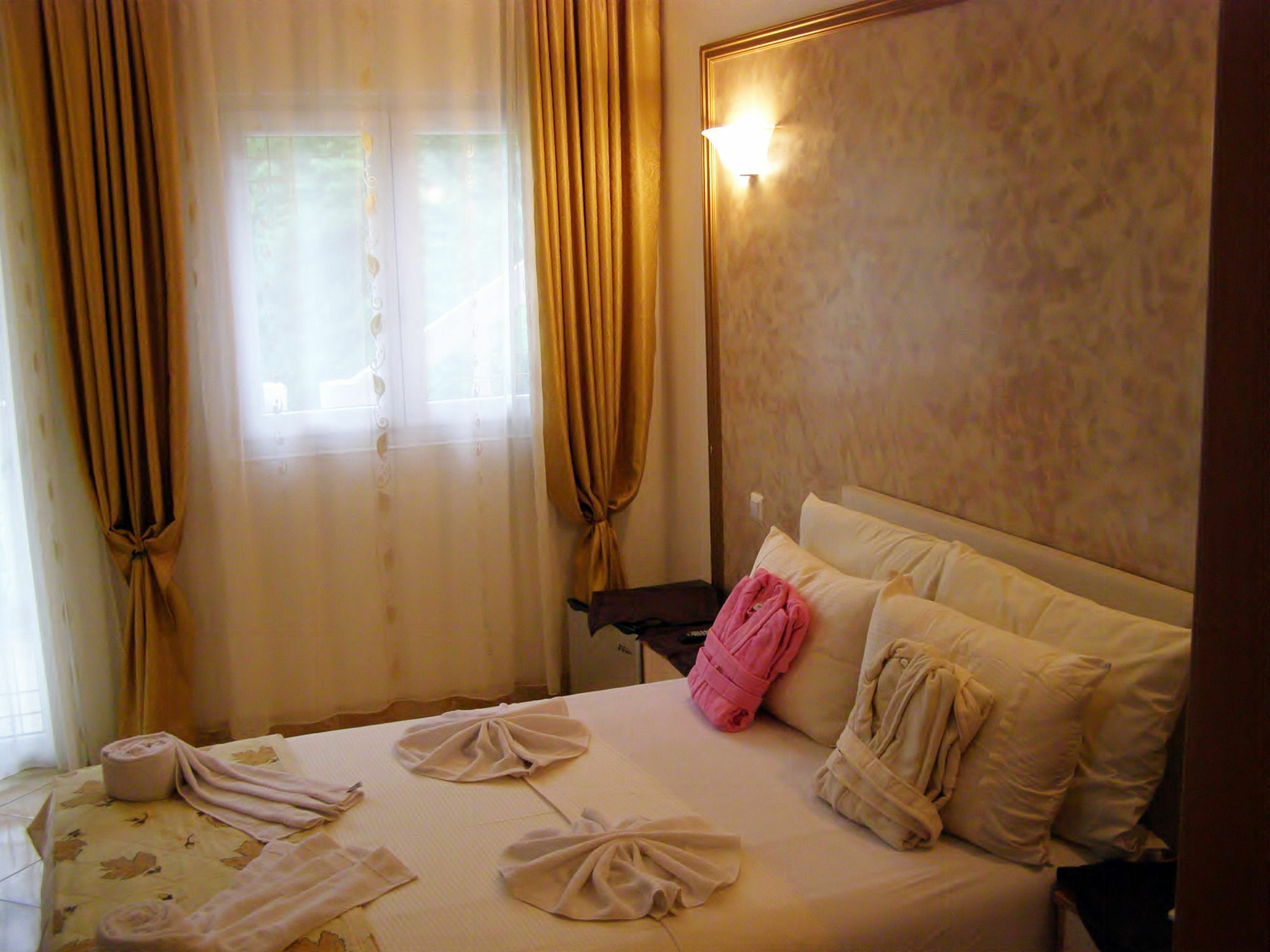 Hotel Wellness & Spa Angelo Gabriel Petrovac المظهر الخارجي الصورة